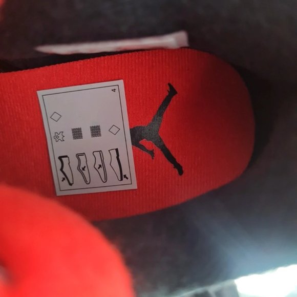 Jordan 4 main image 4